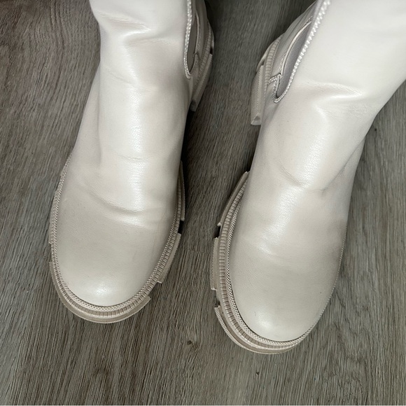 Missguided Boots - Picture 3 of 5